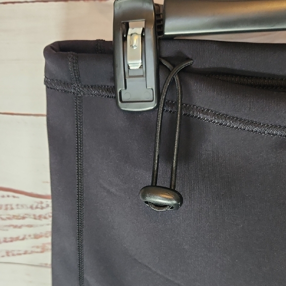 NWT Quiksilver Black Performance Wetsuit Shorts - Picture 3 of 7